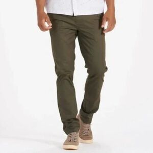 Vuori Men's Everything Chino Pants Olive Green Size 32x32



.  24
